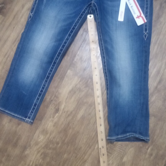 Rock Revival Women's 26 Capri Celine Bejeweled Faux Leather Flap Pockets NWT - Picture 11 of 12